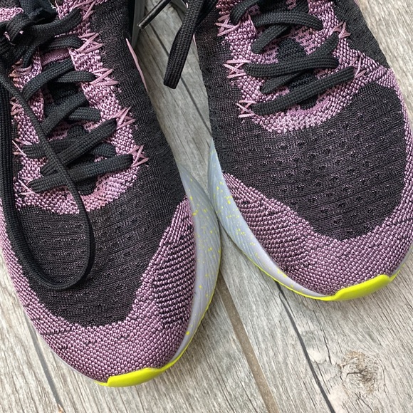 Nike React Infinity Run Flyknit 2 8.5 : Violet Dust/elemental Pink - Picture 6 of 10